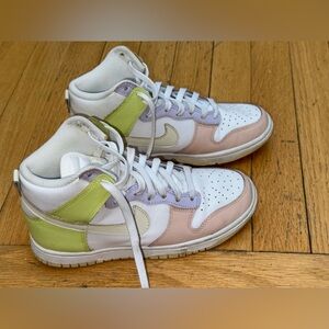 Sz 5 NIKE WMNS DUNK HIGH ‘LEMON TWIST’ SNEAKERS (DD1869-018)